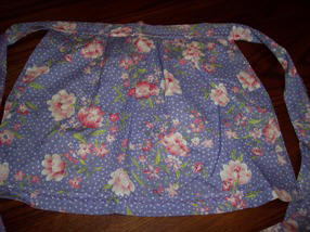 free sewing instructions to make an apron for a child