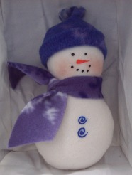Learn to sew simple fleece snowmen with free full size pattern from Craft elf