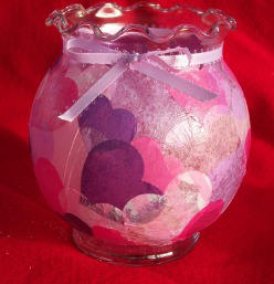 Make a special vase for Valentines Day with our free craft instructions