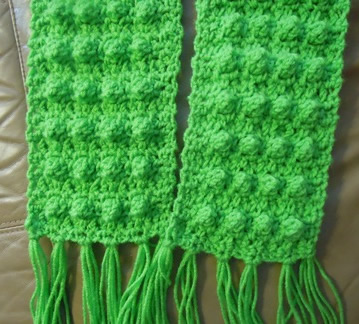 Popcorn stitch crochet scarf pattern - double sided